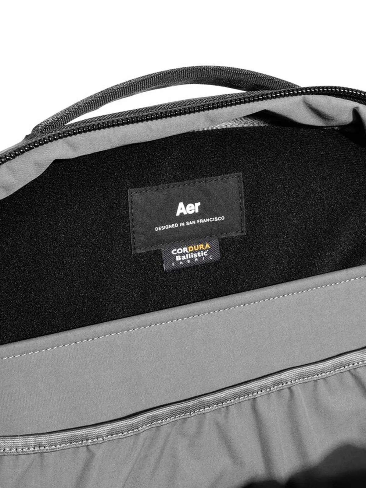 AER Slim Pack Black 8.5L